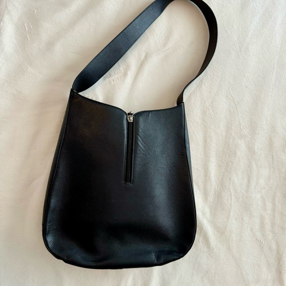 SALVATORE FERRAGAMO (100% Authentic) - Saffiano Leather Chain-Link Shoulder Bag - Picture 2 of 16